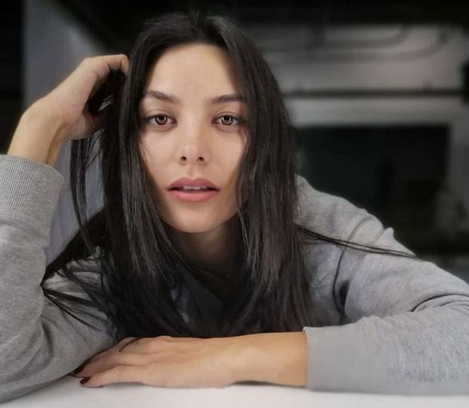 Hazal Filiz Küçükköse'nin yalnızlığı kısa sürdü! 13