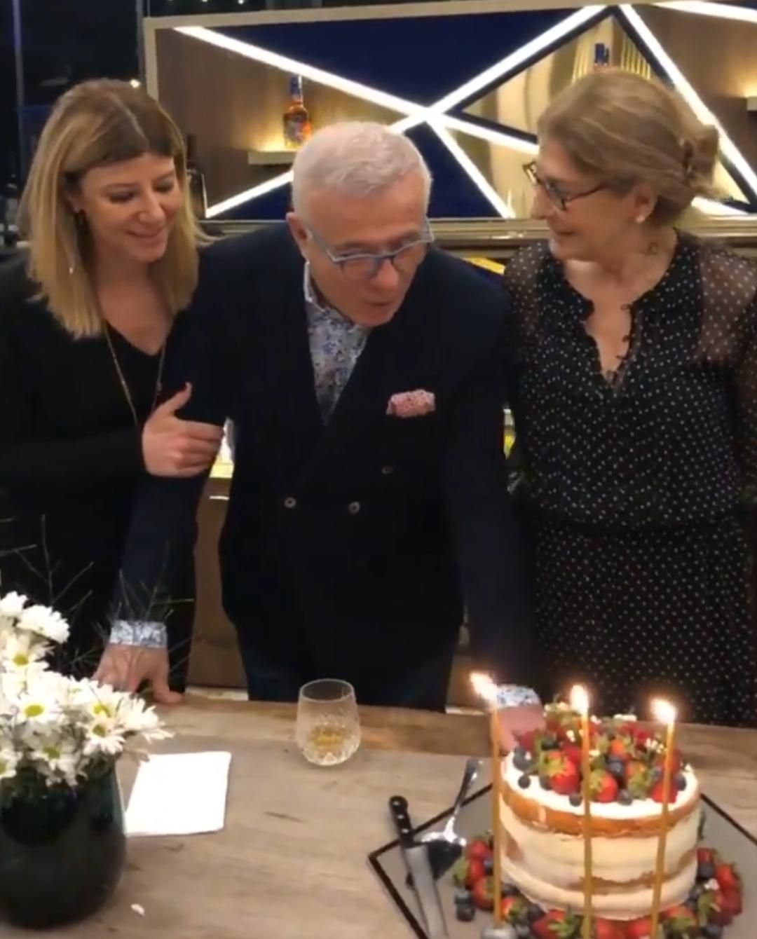 'Orta yaşlı' Ertuğrul Özkök 72'nci yaşını kutladı! 3