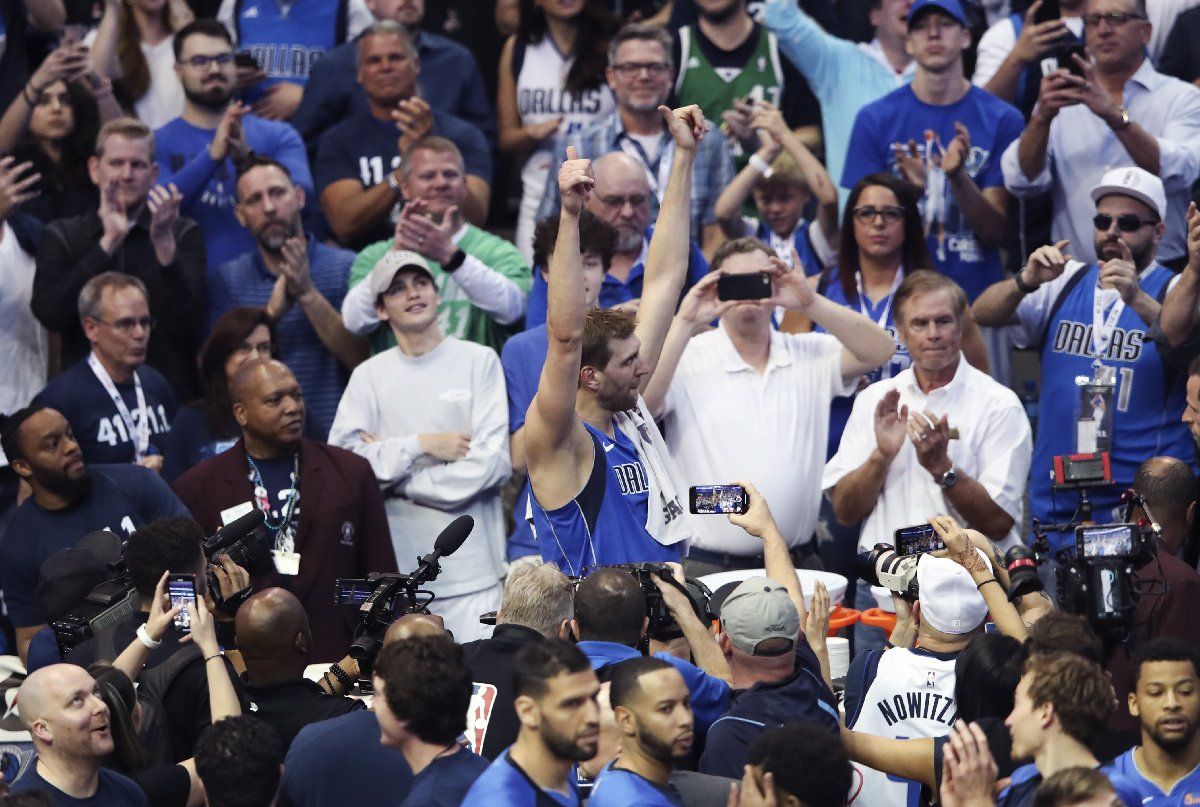 Dirk Nowitzki basketbolu bıraktı! 16