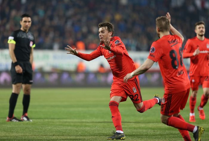 Beşiktaş'ta Adem Ljajic harekatı! Acil para aranıyor... 1