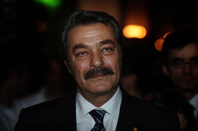 Kadir İnanır 7 yıl dinlenmenin ardından geri döndü 32