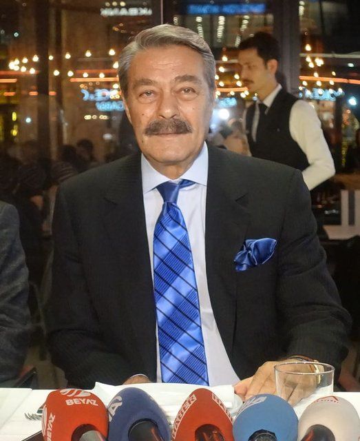 Kadir İnanır 7 yıl dinlenmenin ardından geri döndü 33