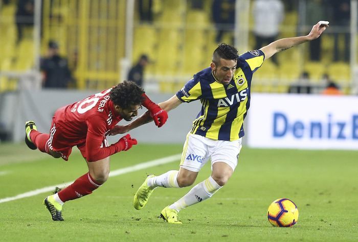 Ersun Yanal ilk 11'ini şekillendirdi! 3