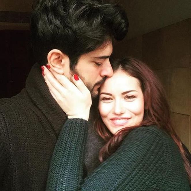 Özçivit çiftinin oğlu milyoner doğdu! 3
