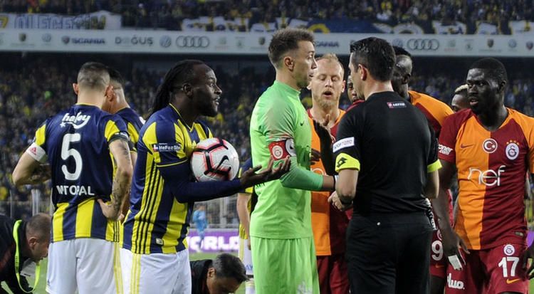 Derbinin çok tartışılacak 'VAR' konuşmaları ortaya çıktı! 1