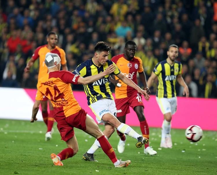 UEFA yetkilisi tartışmalı derbinin pozisyonlarını tek tek yorumladı! 15