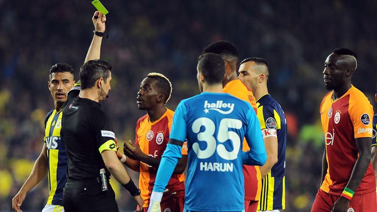 UEFA yetkilisi tartışmalı derbinin pozisyonlarını tek tek yorumladı! 19