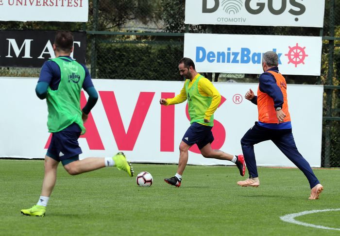 Fenerbahçe'nin eski yıldızları sahneye çıktı! 7