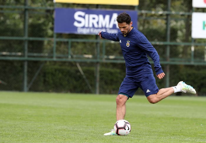 Fenerbahçe'nin eski yıldızları sahneye çıktı! 1