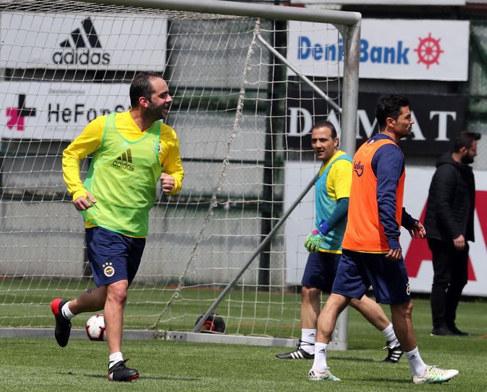 Fenerbahçe'nin eski yıldızları sahneye çıktı! 8