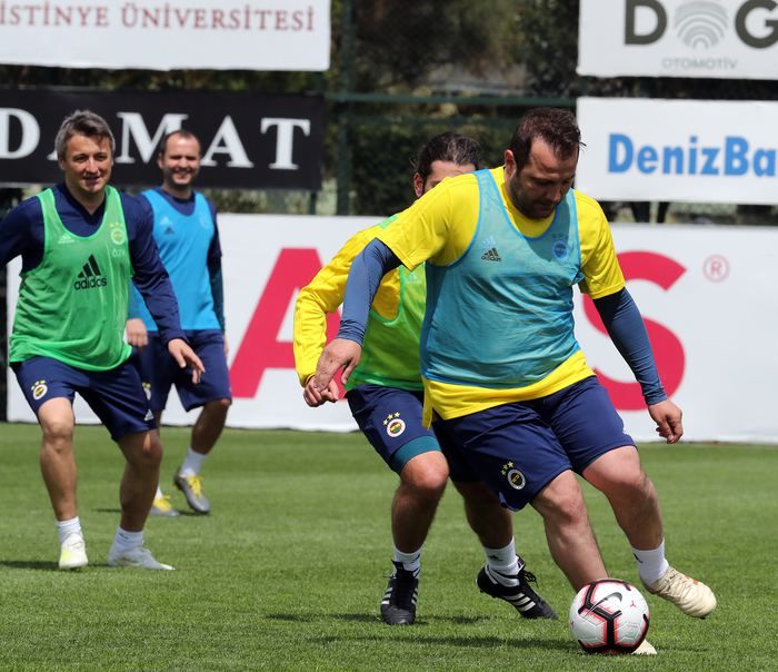 Fenerbahçe'nin eski yıldızları sahneye çıktı! 32