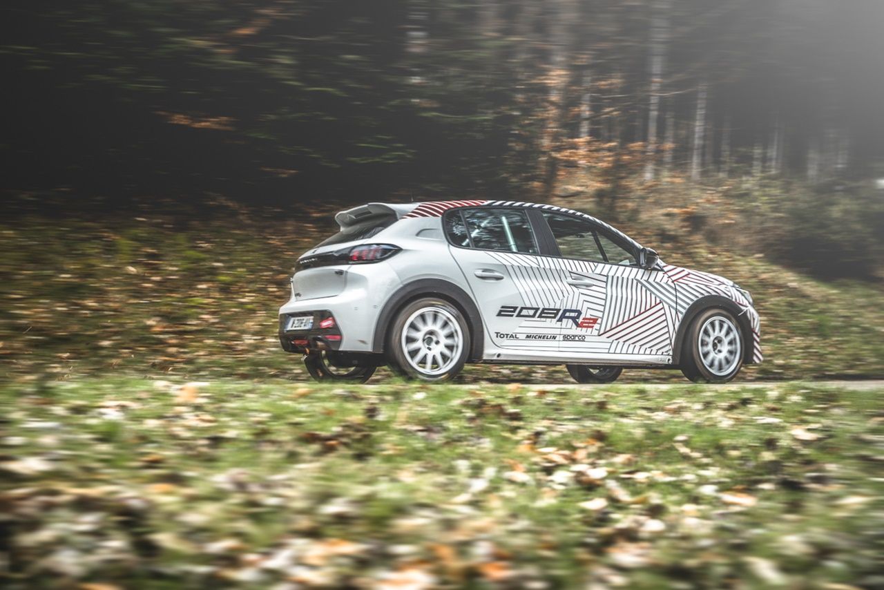 Yeni Peugeot 208 R2, parkurlara çıkmaya hazır... 1