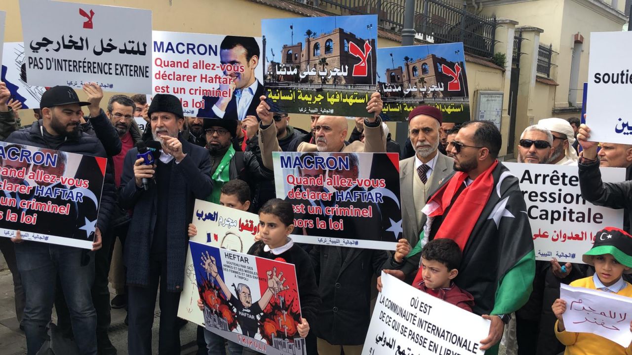 Fransa Konsolosluğu önünde katliam protestosu! 6