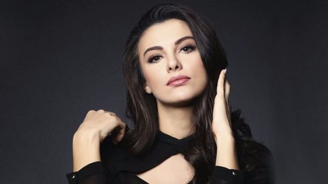 Tuvana Türkay taliplerini bekliyor! 11