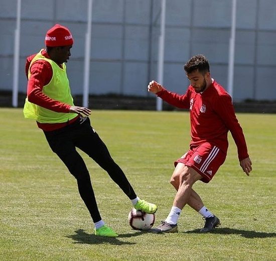 İşte Süper Lig'in yeni yabancı kuralı! 14
