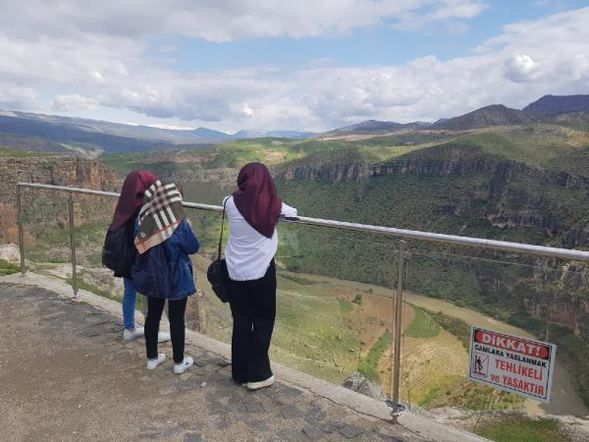 Botan manzaralı Rasil Hacar'a Fransız ilgisi! 2