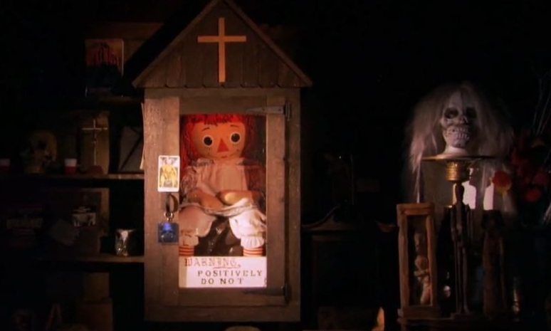 Şeytan çıkarma uzmanlarından Annabelle bebeği! 11
