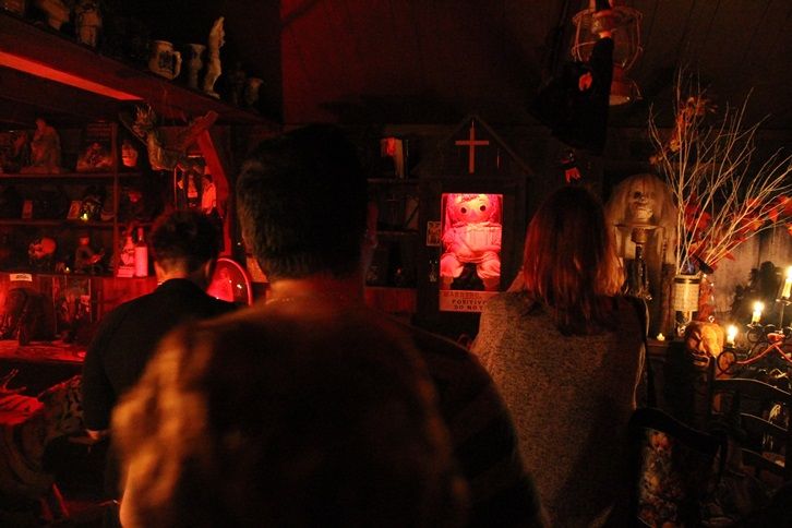 Şeytan çıkarma uzmanlarından Annabelle bebeği! 14