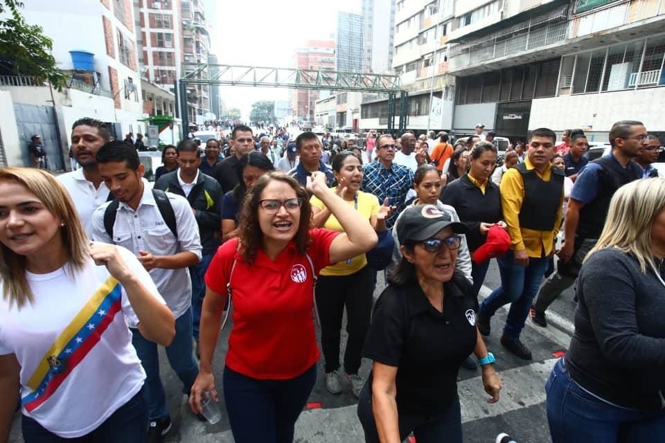 İşte Venezuela'da yaşanan kritik gelişmeler... 5