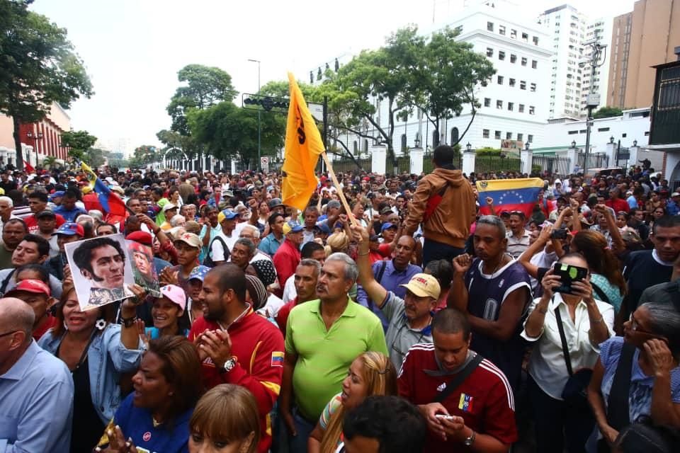 İşte Venezuela'da yaşanan kritik gelişmeler... 12
