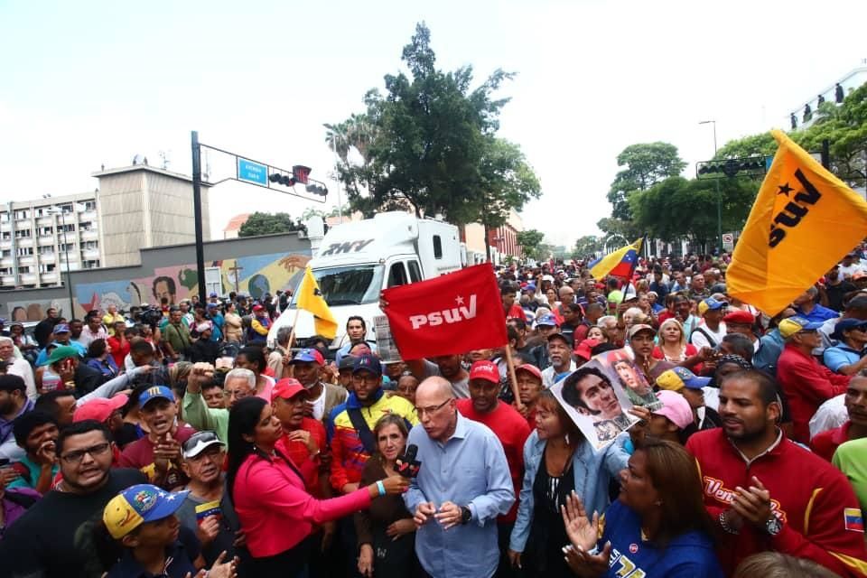 İşte Venezuela'da yaşanan kritik gelişmeler... 15