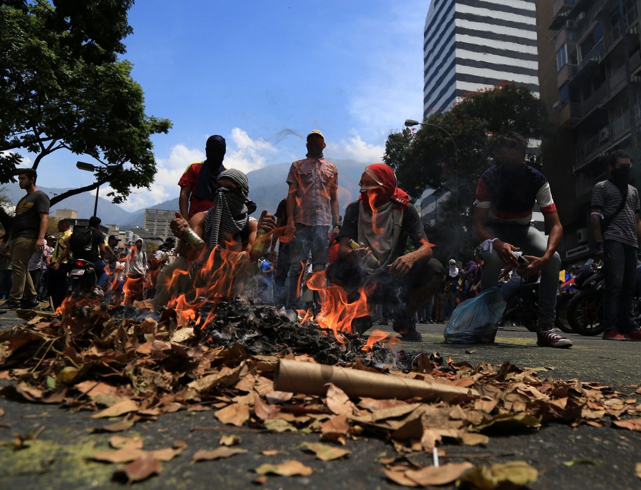 Venezuela'da kritik saatler... 2