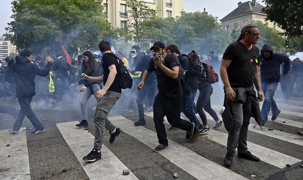 Fransa'da olaylı 1 Mayıs... 10