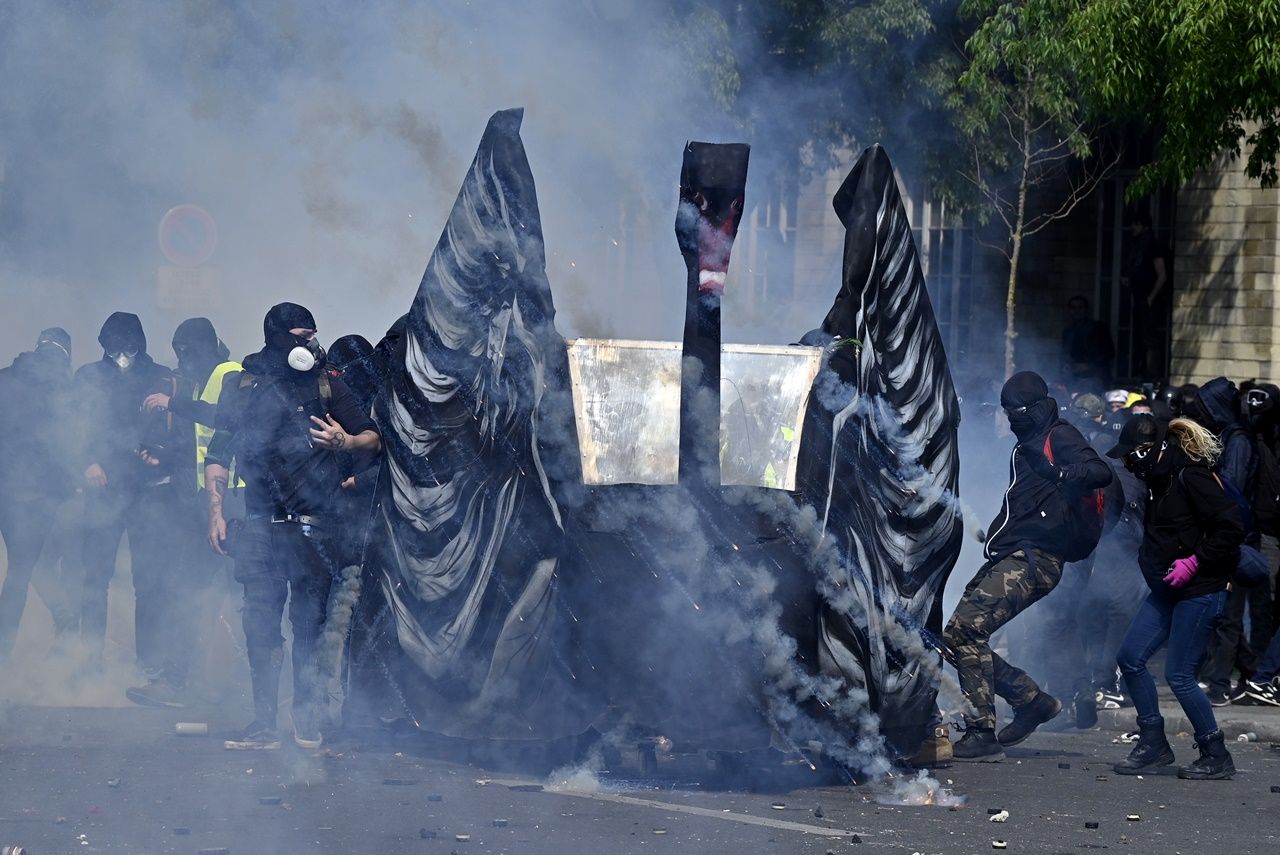 Fransa'da olaylı 1 Mayıs... 29