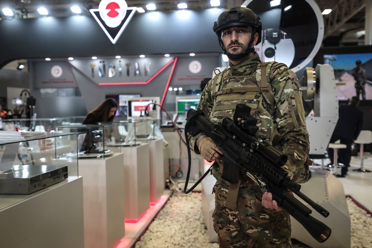 Türk mühendisler 3 ayda lazer silahı yaptı... 6