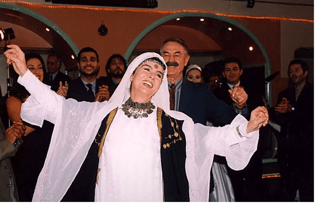 Yeşilçam oyuncuları bakın şimdi ne yapıyor! 37
