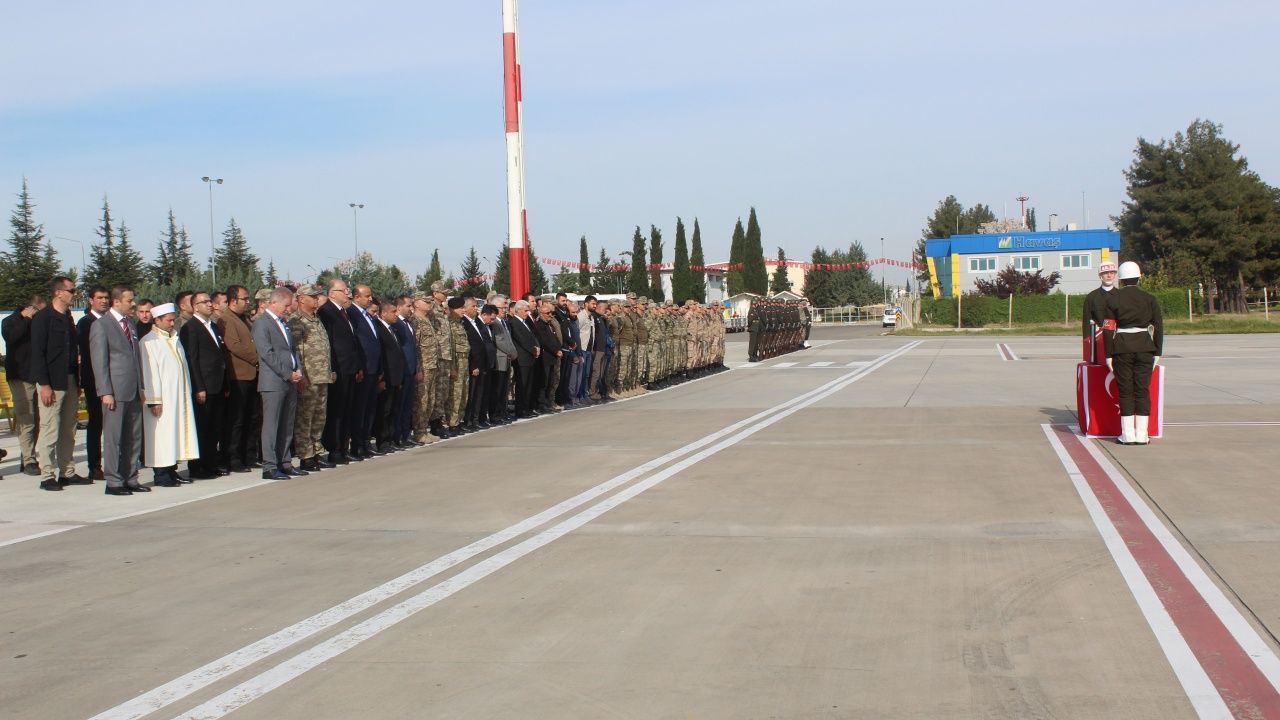 Şehit yüzbaşının naaşı memleketine uğurlandı! 3
