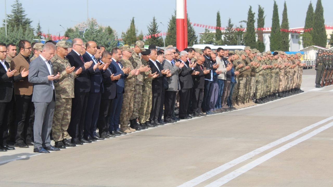 Şehit yüzbaşının naaşı memleketine uğurlandı! 6