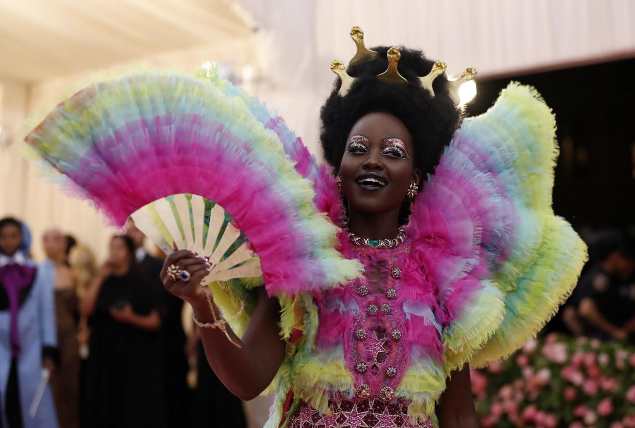 MET Gala tarihine geçecek kostümler! 55