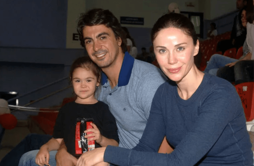 Eski çiftten birbirlerine zehir zemberek sözler! 12