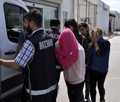 Skandal olay! Eski eşi ve yeni eşiyle birlikte... 9