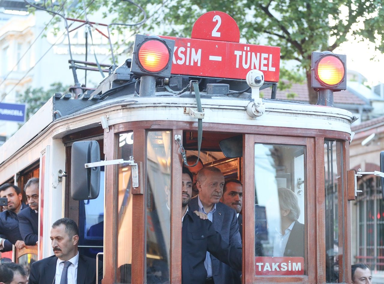 Cumhurbaşkanı nostaljik tramvay ile iftara geldi.. 5