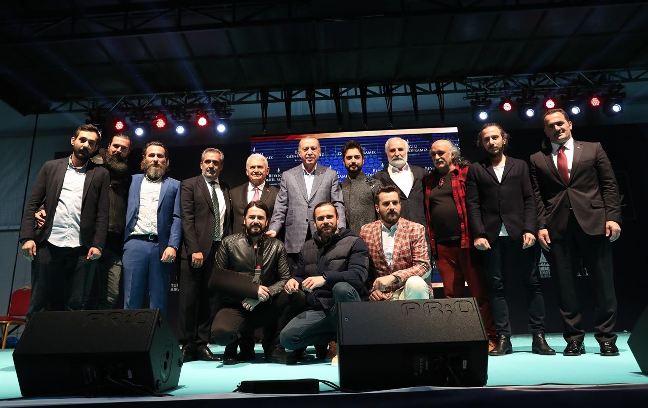 Cumhurbaşkanı nostaljik tramvay ile iftara geldi.. 17