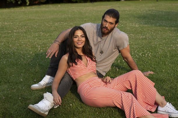Demet Özdemir - Can Yaman aşkı askerliği kaldıramadı! 5