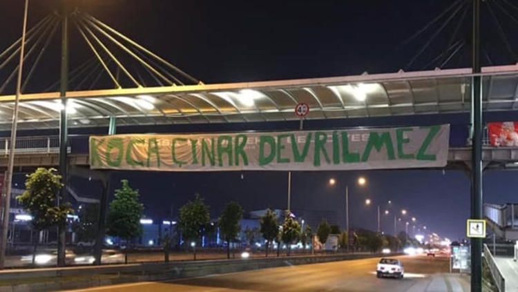 Şehrin dört bir yanına pankartlar asıldı... 3