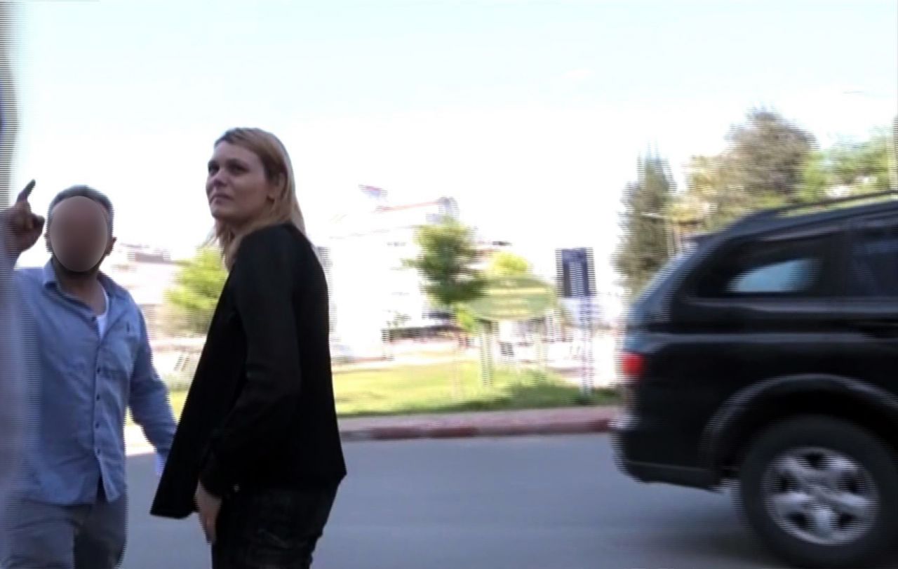 Esra Erol'un ekibine canlı yayında saldırı! 1