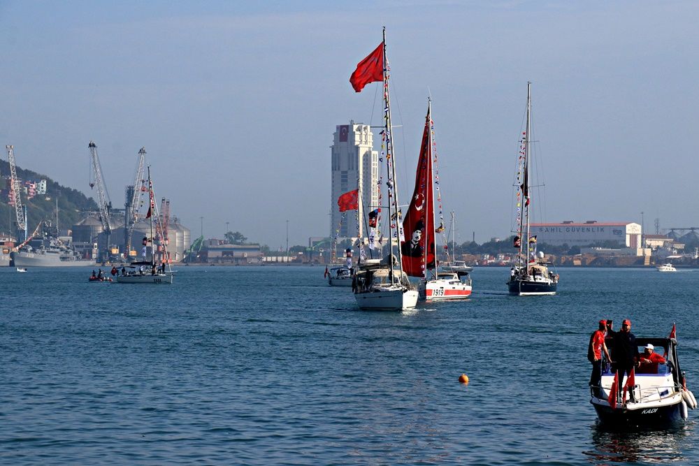 Türkiye'nin kalbi Samsun'da atıyor! 18