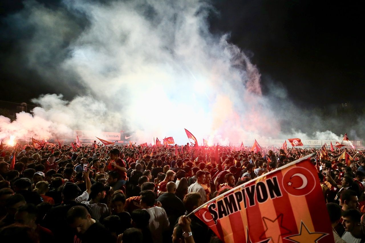 Şampiyon Galatasaray'dan Florya'da coşkulu kutlama... 17