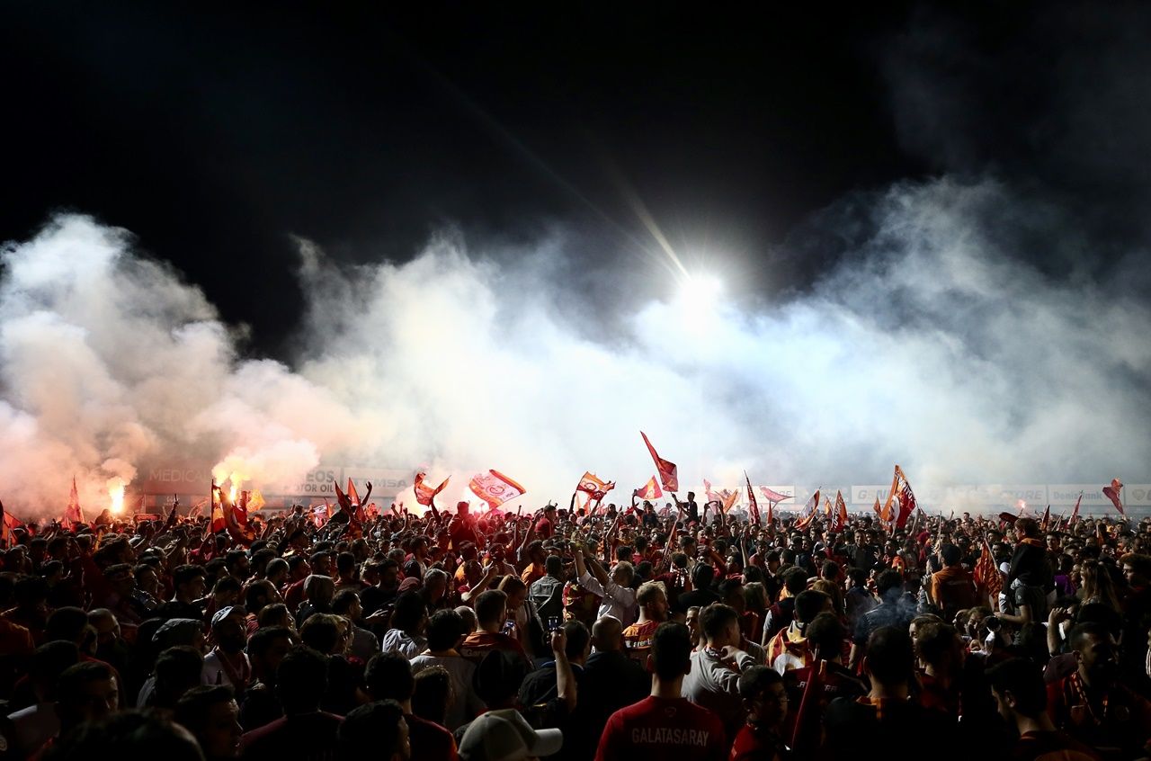 Şampiyon Galatasaray'dan Florya'da coşkulu kutlama... 19