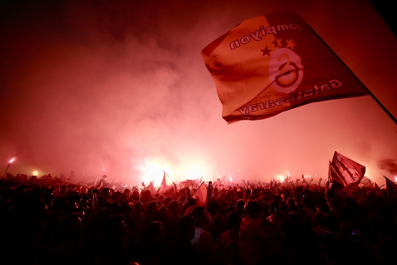 Şampiyon Galatasaray'dan Florya'da coşkulu kutlama... 25