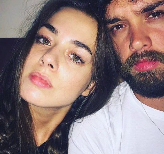 Gürkan Uygun'un kardeşi de ünlü bir oyuncu çıktı! 29