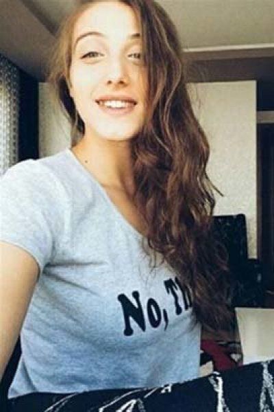 Gürkan Uygun'un kardeşi de ünlü bir oyuncu çıktı! 4