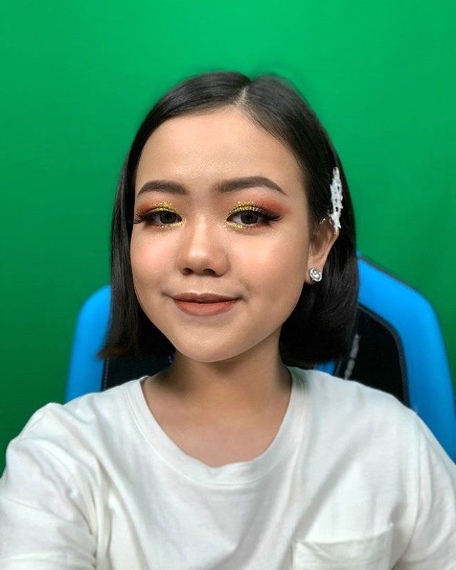 12 yaşındaki YouTuber kendisine BMW aldı! 13