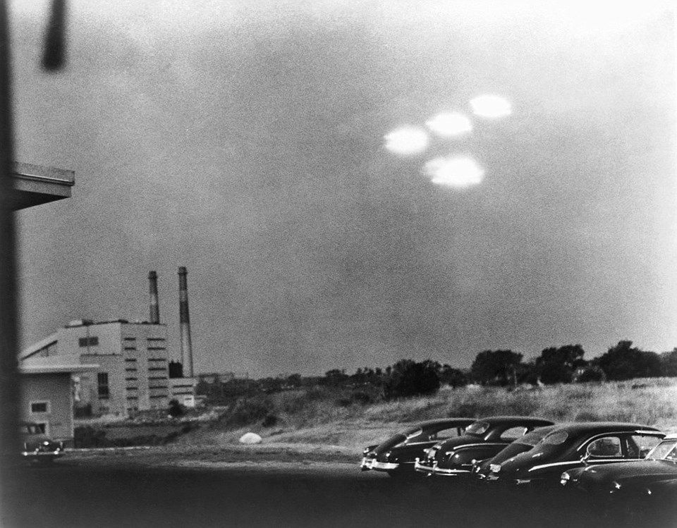 Pentagon'dan tarihi itiraf: UFO'ları inceliyoruz 18