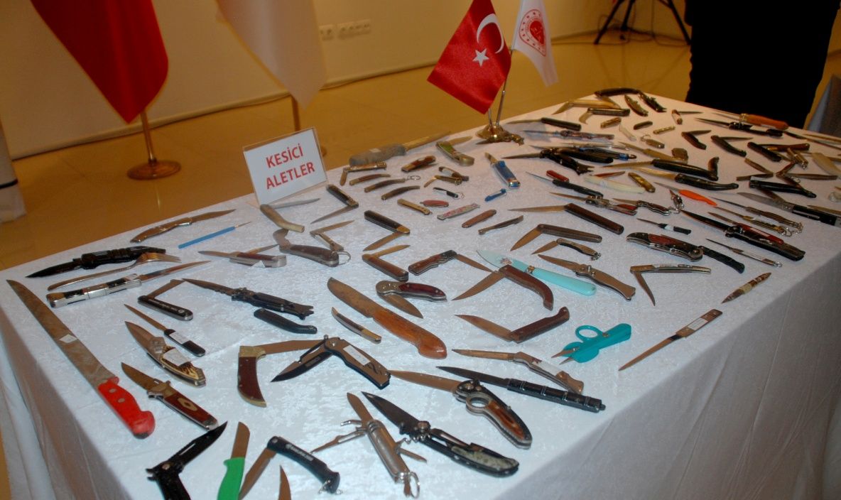 İnanılmaz ama bunların hepsi adliye girişinde yakalandı! 12