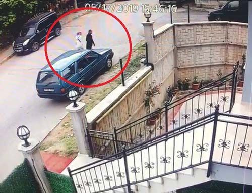 2 kadından biri 25, diğeri ise 12 kez... 1